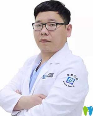 杭州美奧口腔穿顴種植手術主刀醫(yī)生王明