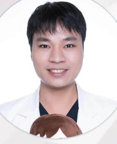 湛江致美口腔醫(yī)院 李啟森