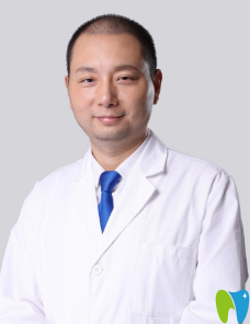 深圳弘和口腔門(mén)診部 石磊