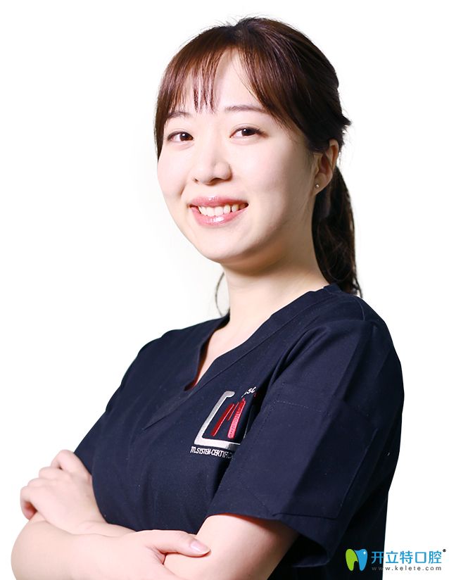 重慶維樂口腔少兒口腔?？漆t(yī)師蔡洋伊