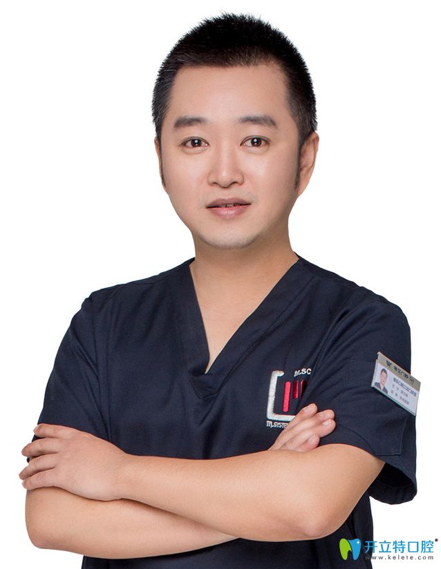 重慶維樂(lè)口腔唐文崢醫(yī)生
