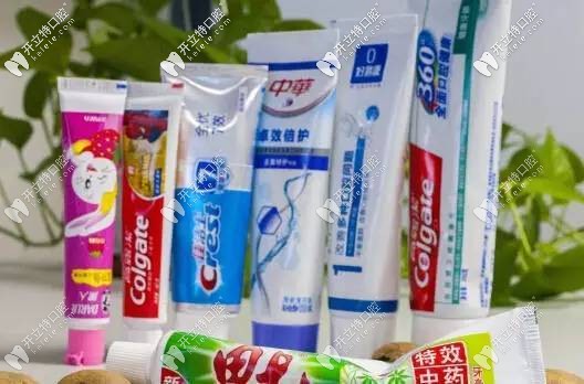 牙膏品牌不同成分也不同