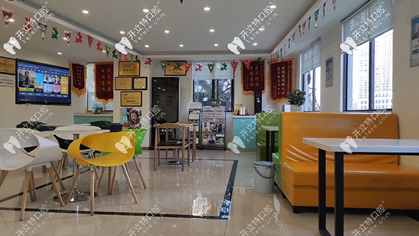 看了昆明市西山區(qū)的康倍口腔診所收費(fèi)價(jià)格表，一定用得上