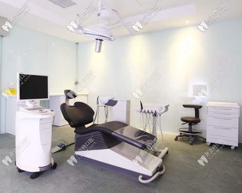 極光口腔設(shè)備